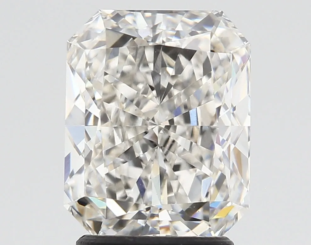 2.55Ct H VS1 IGI Certified Radiant Lab Grown Diamond