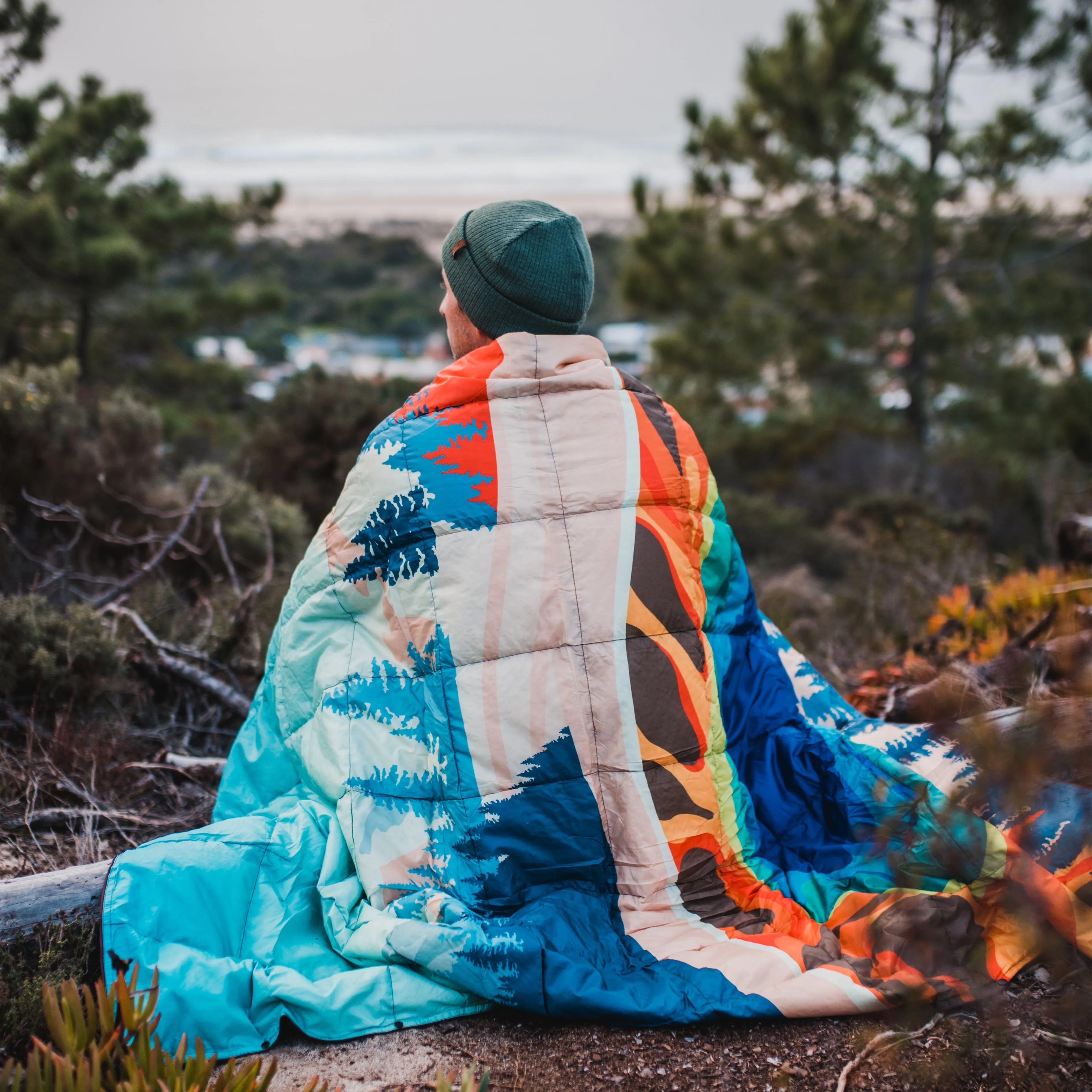 4Monster Down Puffy Camping Travel Blanket - Yellowstone National Park