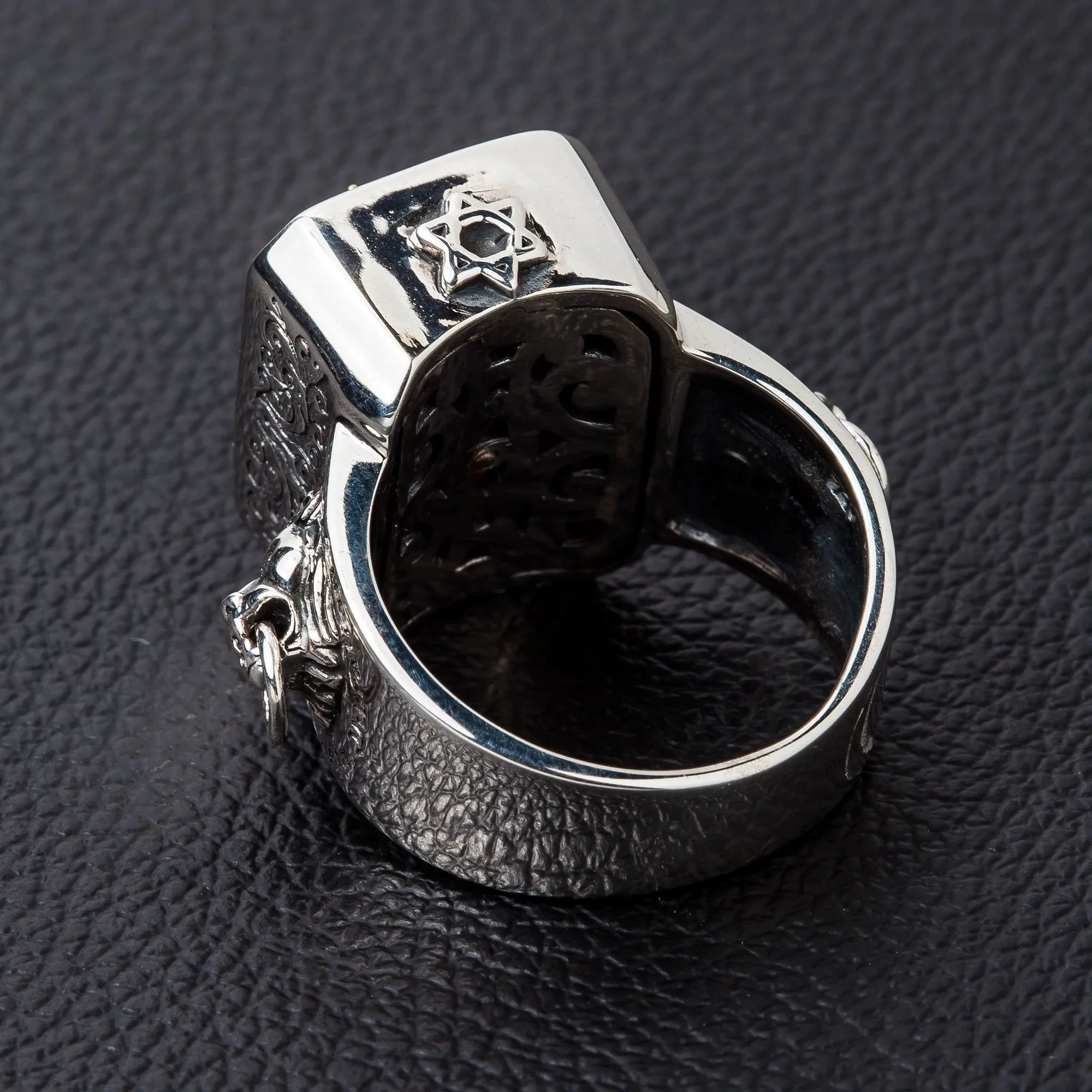925 Sterling Silver Red Stone Lion Ring