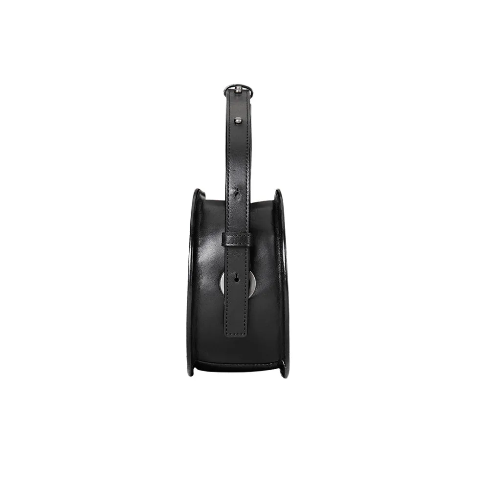 Black Nume Oval Shoulder