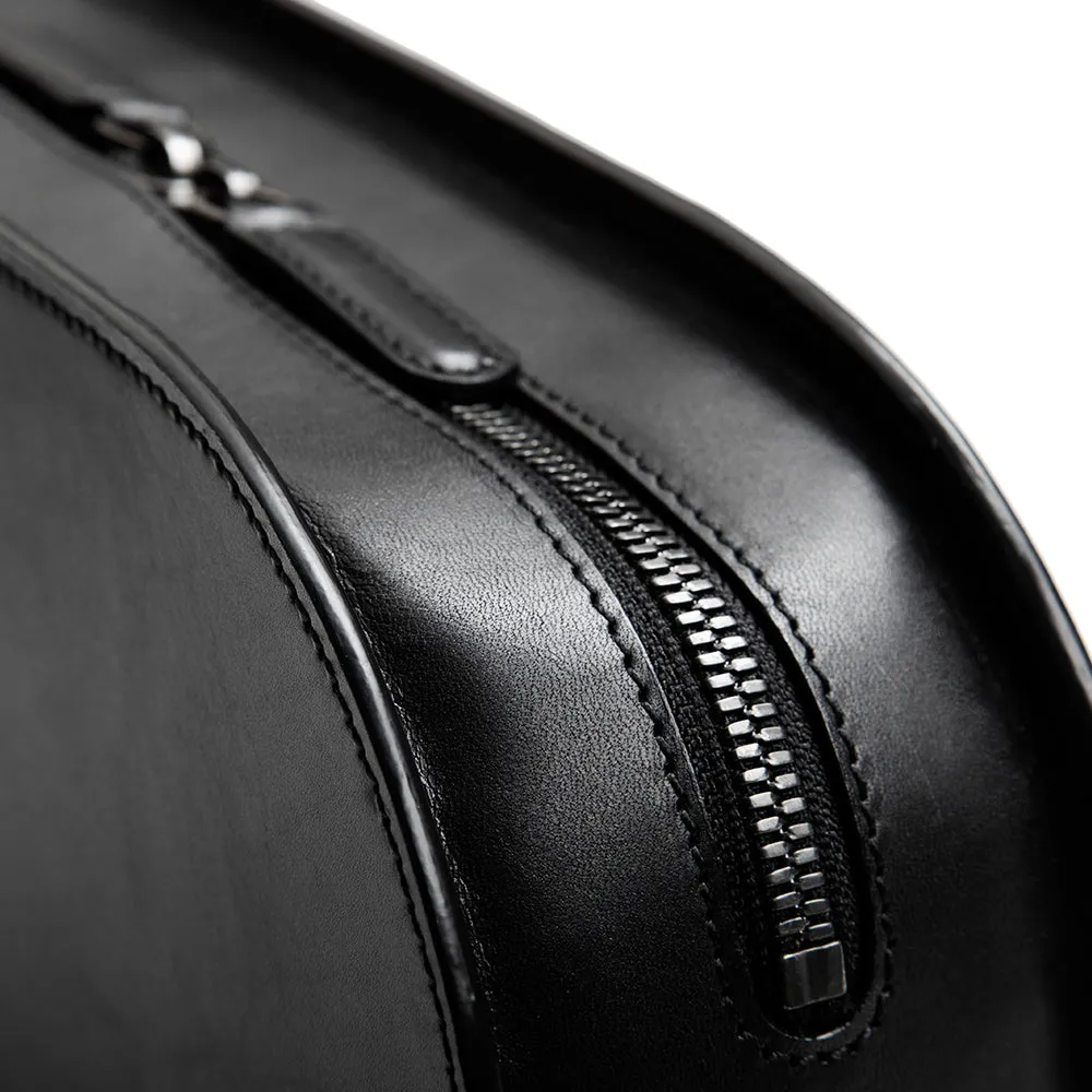 Black Nume Oval Shoulder