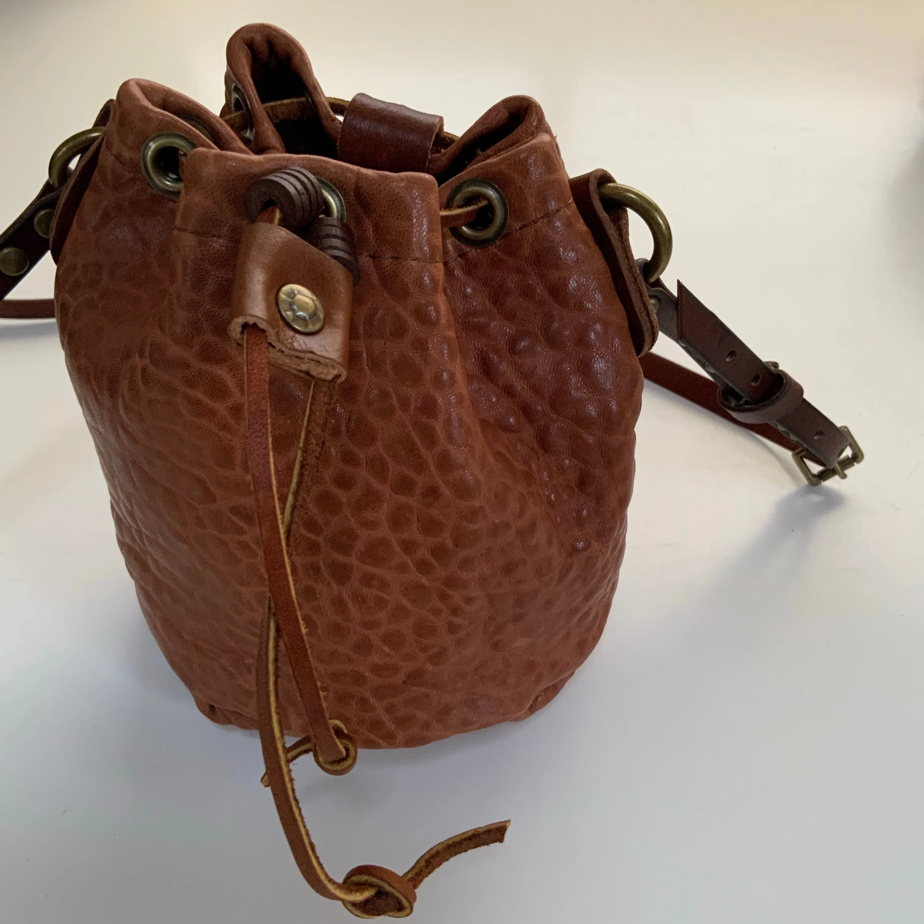 Bucket leather Bag