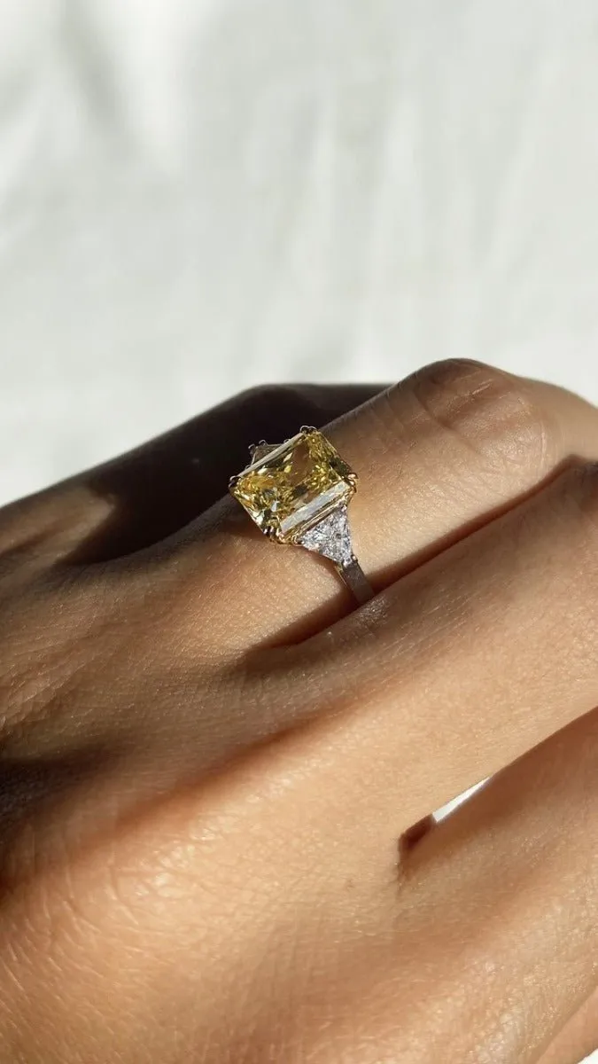 CARAT* London Alma Radiant Canary Ring