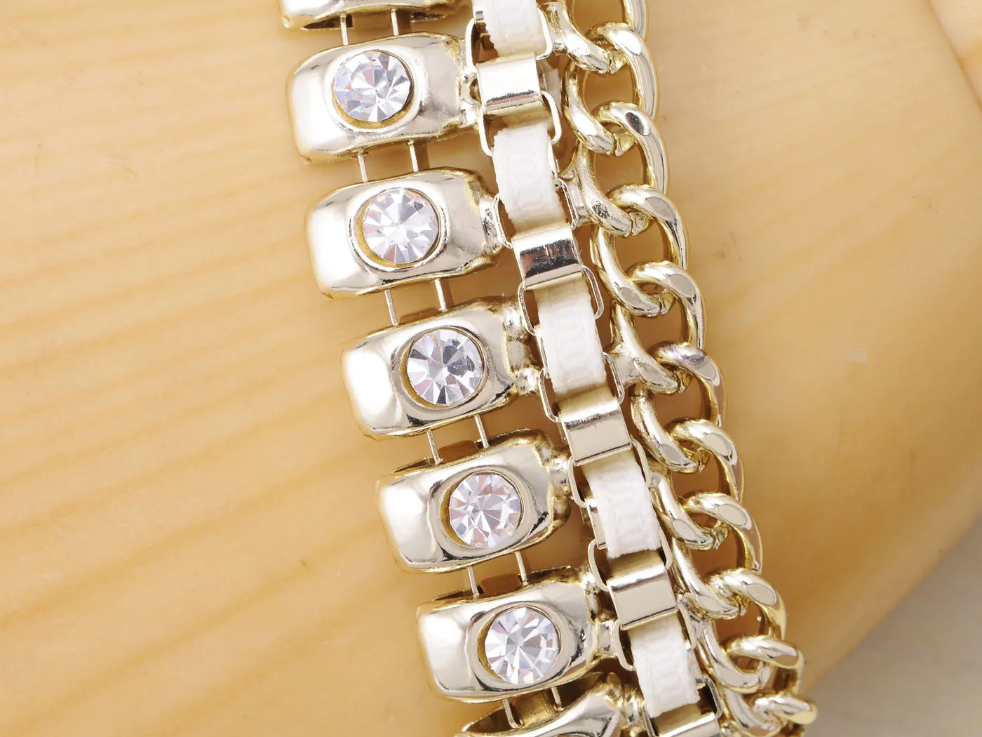 Intricately Designed Linked Chain Bracelet