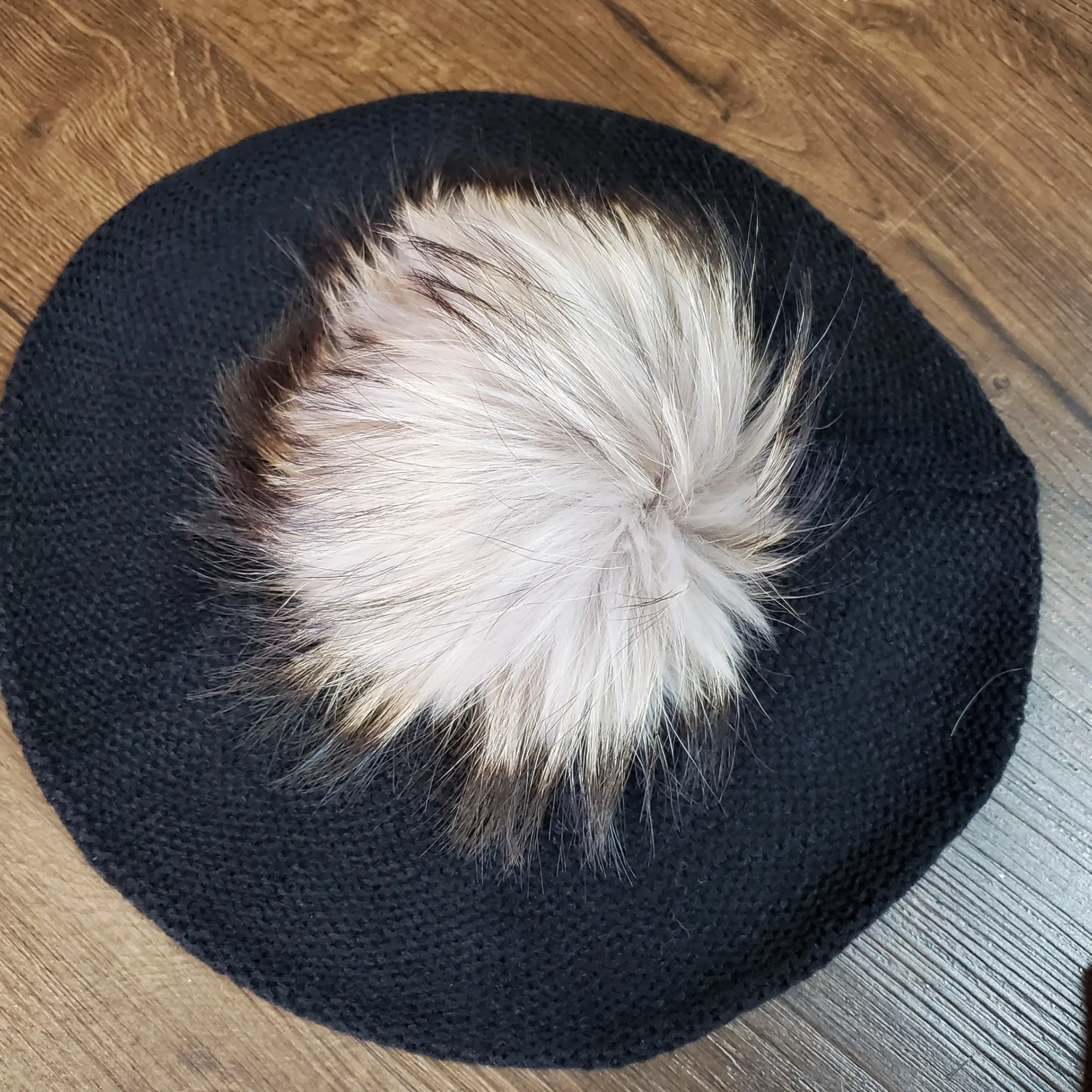 Lightweight Valeri Pom Berets