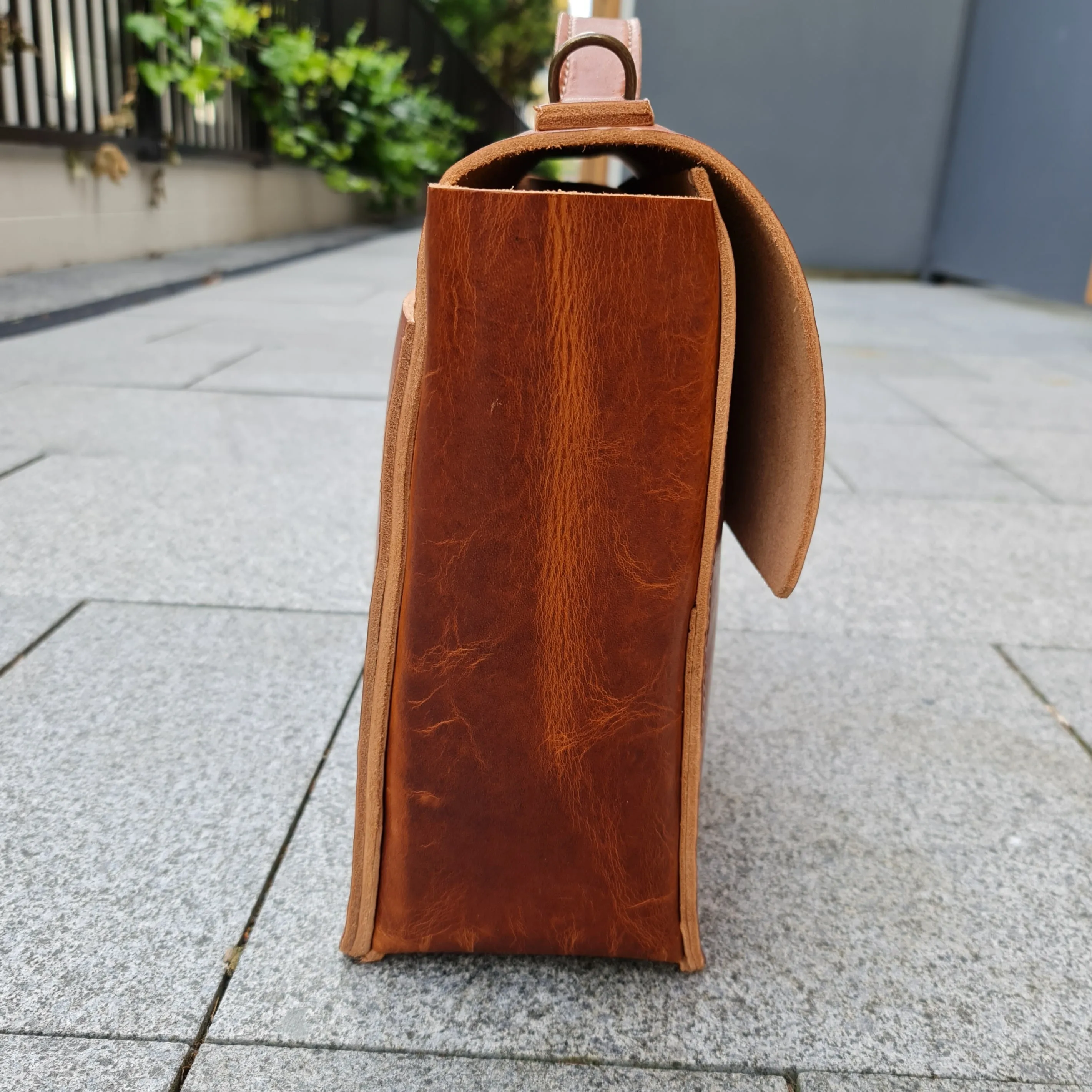 No. 22 SADDLEBAG Briefcase - Hand Stitched - Horween Leather
