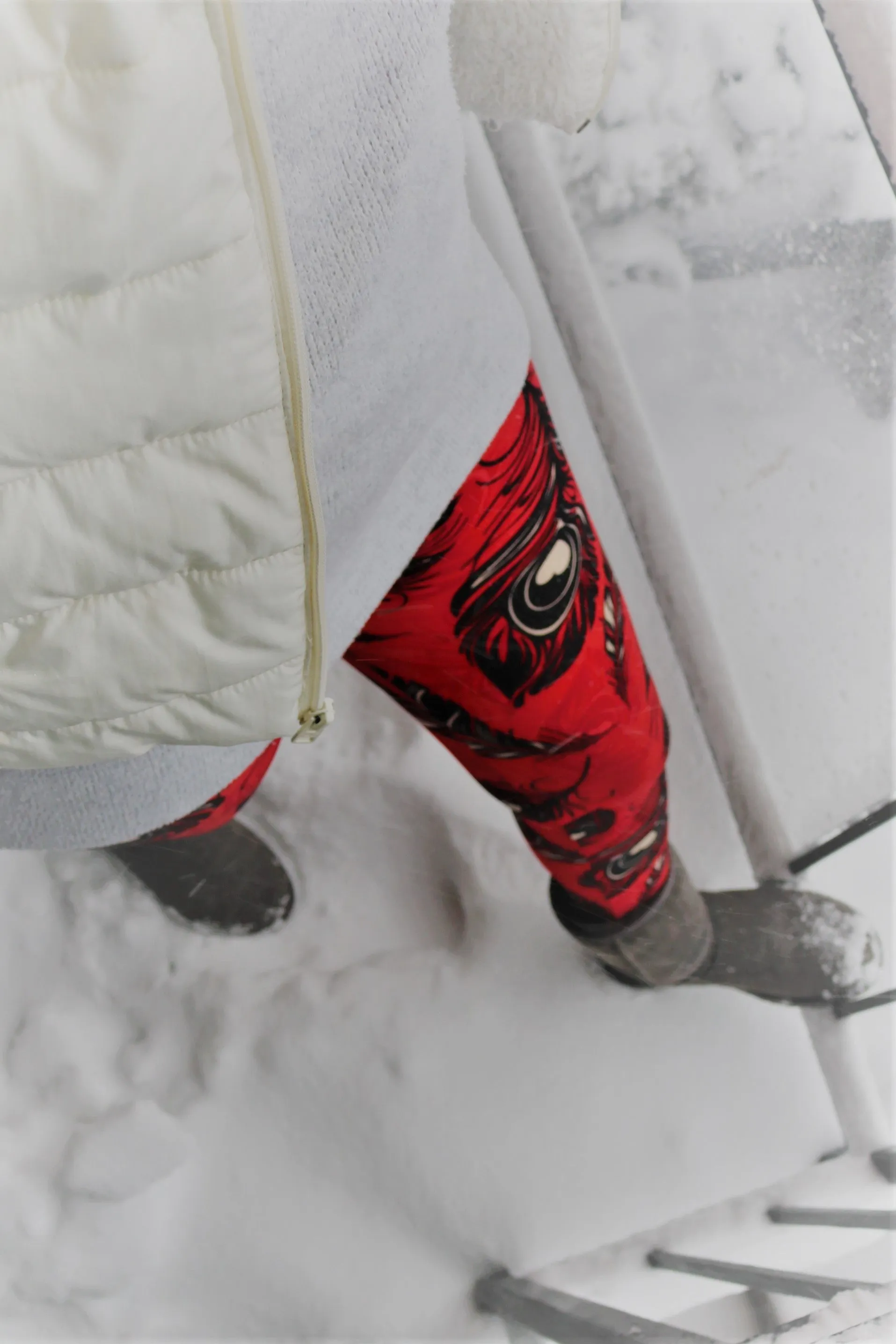 Red Peacock Feathers Print Leggings