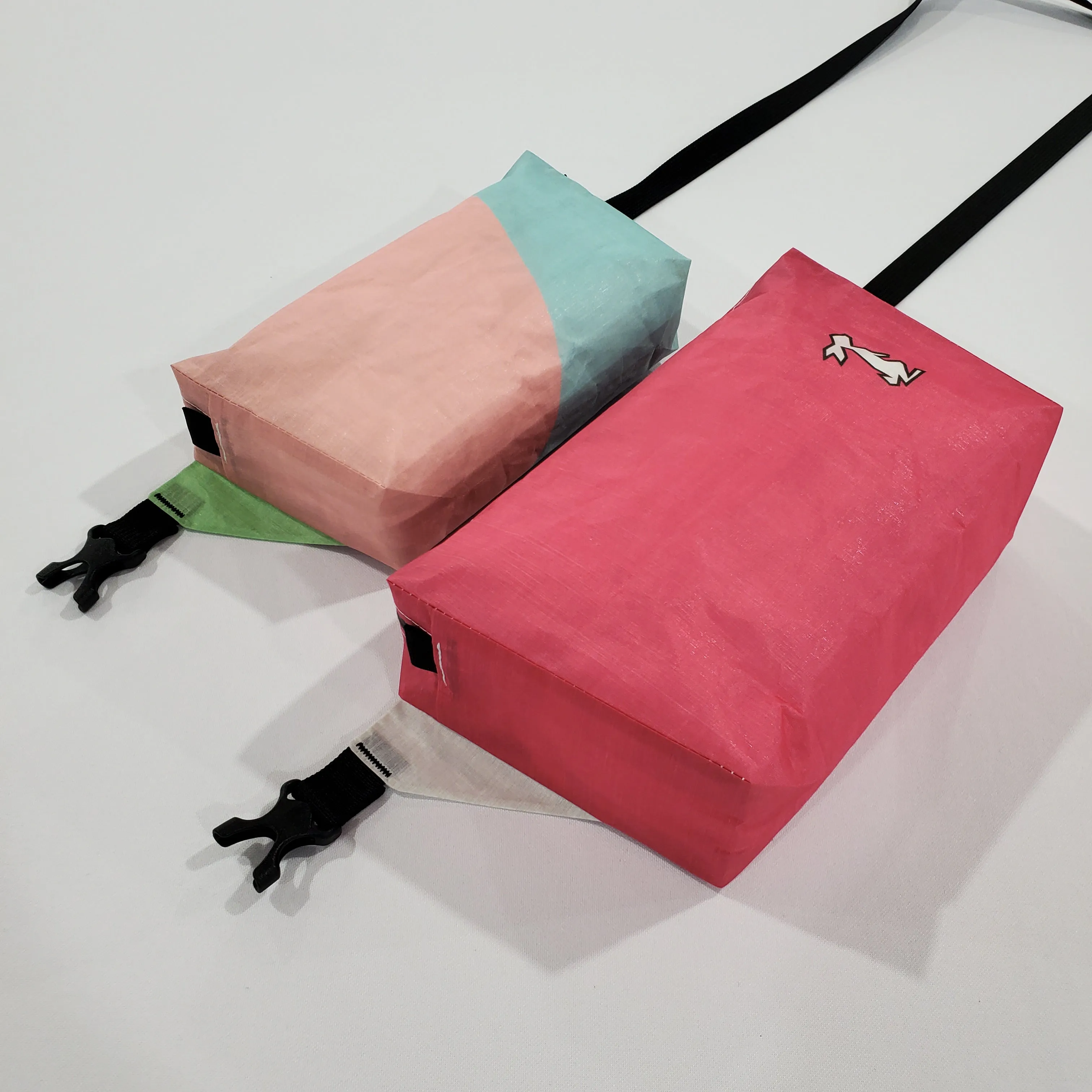 The Ultralight Fanny Pack v1.5 "Fuchsia Pink"