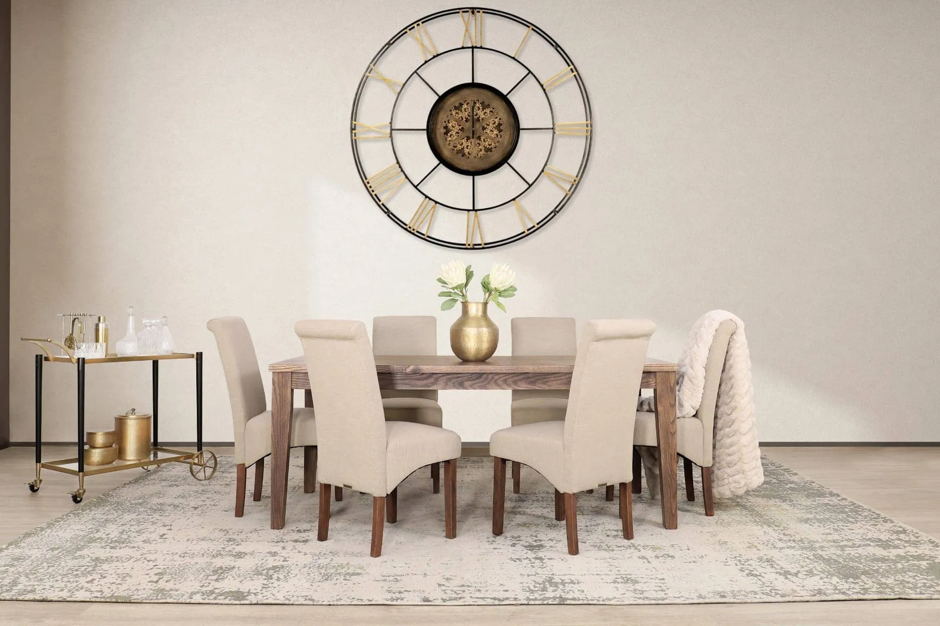 Willow & Windsor 6 Seater Dining Set